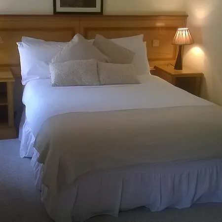 Hibernian Hotel